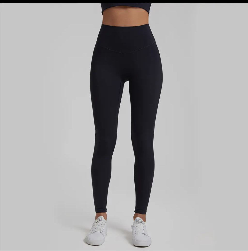 Formed To Fit Seamless Leggings (Black)