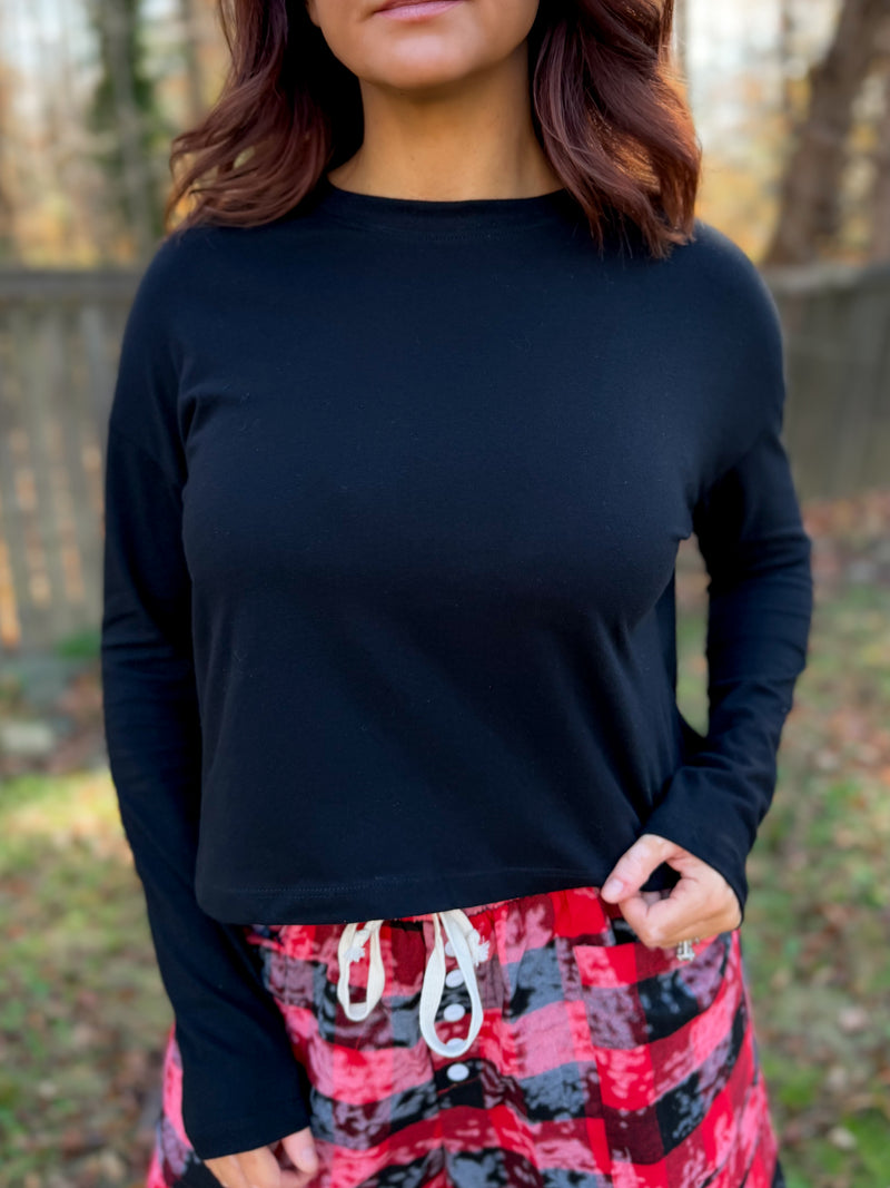 Classic At The Hips Long Sleeved Top (Black)