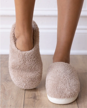 *DOORBUSTER* / Plush Rubber Sole Slippers