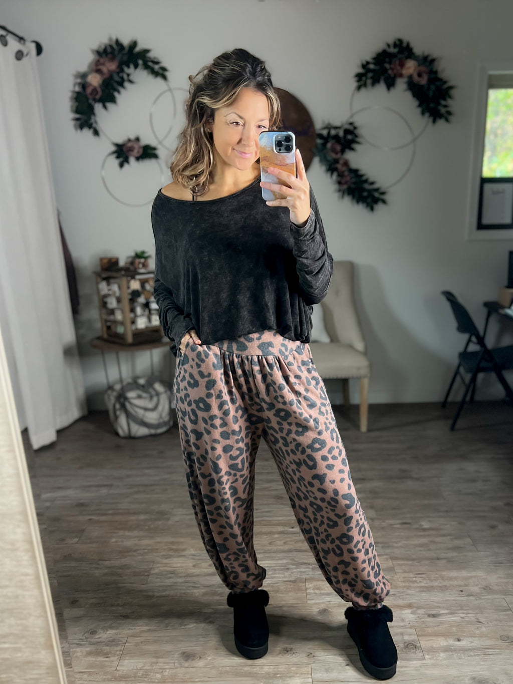 Brushed Hacci Leopard Joggers