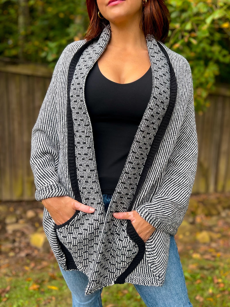 Sarah Shawl Wrap (Black)