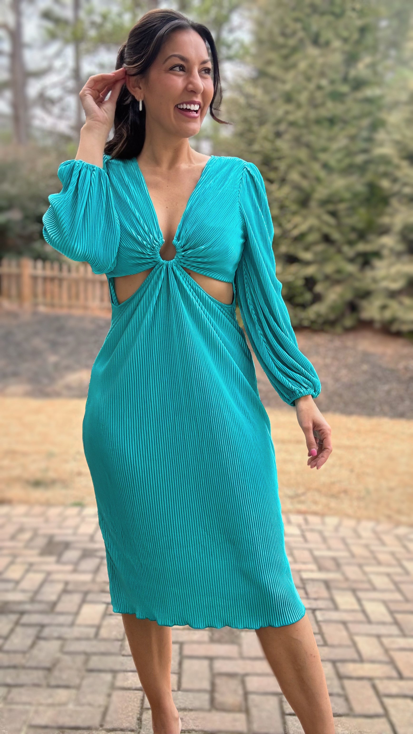 The Je Pleated Midi Dress (Jade) Sunday's Best Boutique The Je Pleated Midi Dress (Jade) Sunday's Best Boutique