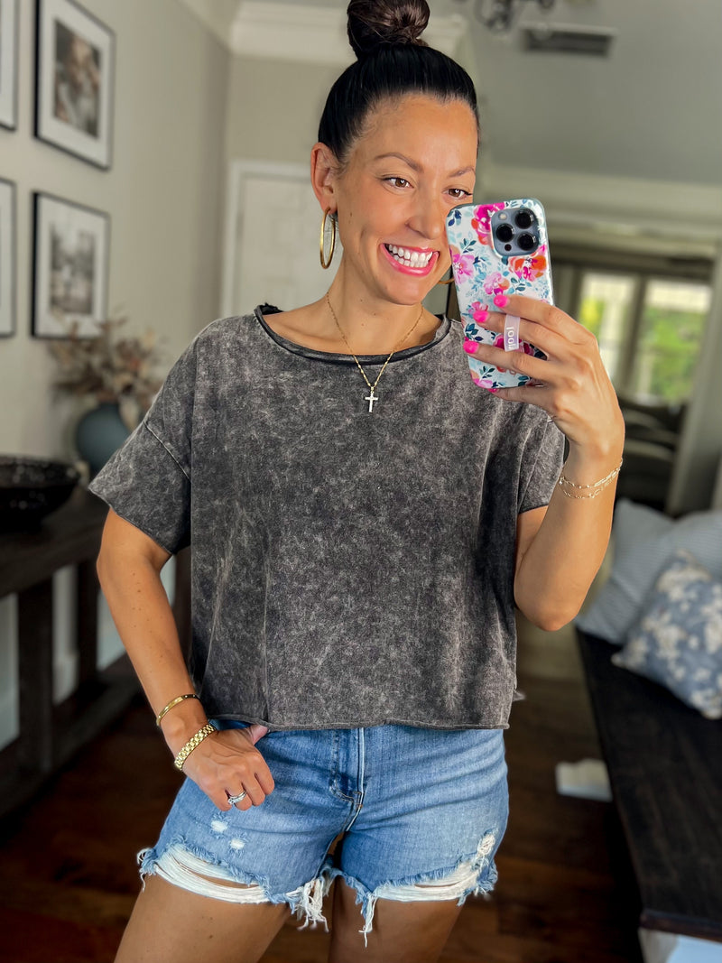 Black boxy best sale tee