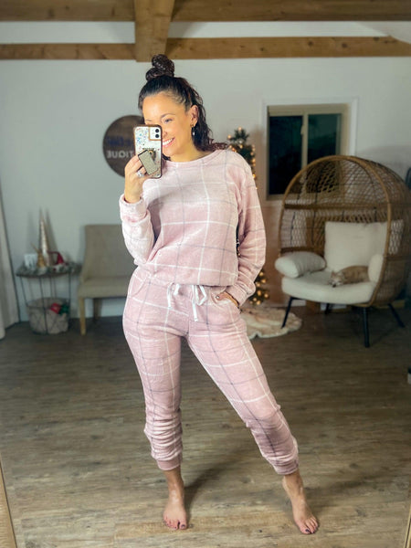 Faux Fur Pink Fuzzy Set – Sunday's Best Boutique